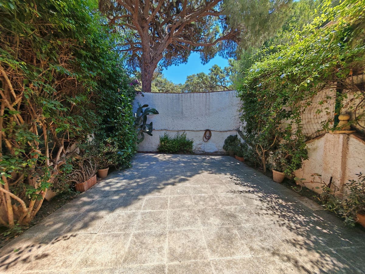 2 sypialnia Dom na sprzedaż w Elviria z basenem - 315 000 € (Ref: 10026173)