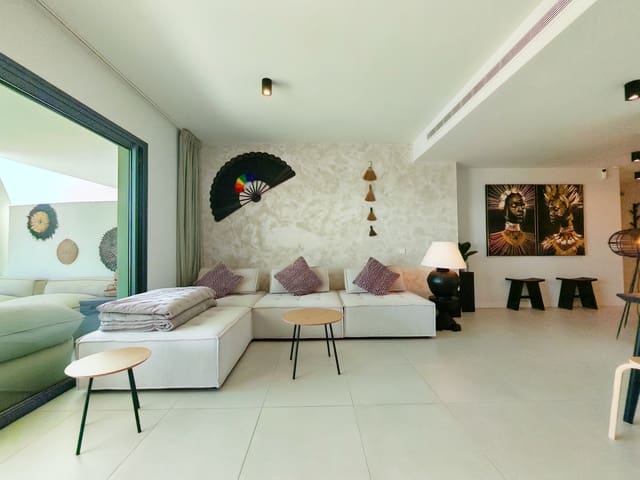 2 makuuhuone Huoneisto myytävänä paikassa La Cala de Mijas, Mijas mukana uima-altaan - 525 000 € (Ref: 10030564)