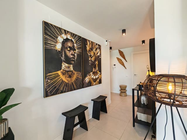 2 makuuhuone Huoneisto myytävänä paikassa La Cala de Mijas, Mijas mukana uima-altaan - 525 000 € (Ref: 10030564)