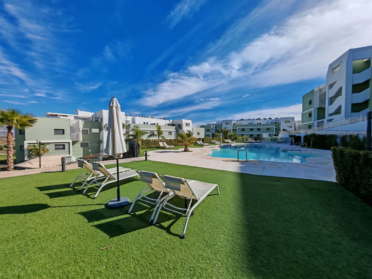 2 makuuhuone Huoneisto myytävänä paikassa La Cala de Mijas mukana uima-altaan - 525 000 € (Ref: 10030564)