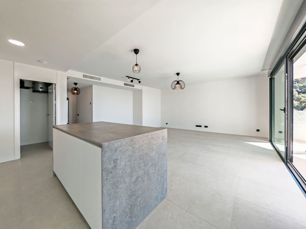 3 sovrum Lägenhet till salu i Los Monteros med pool garage - 820 000 € (Ref: 10032066)