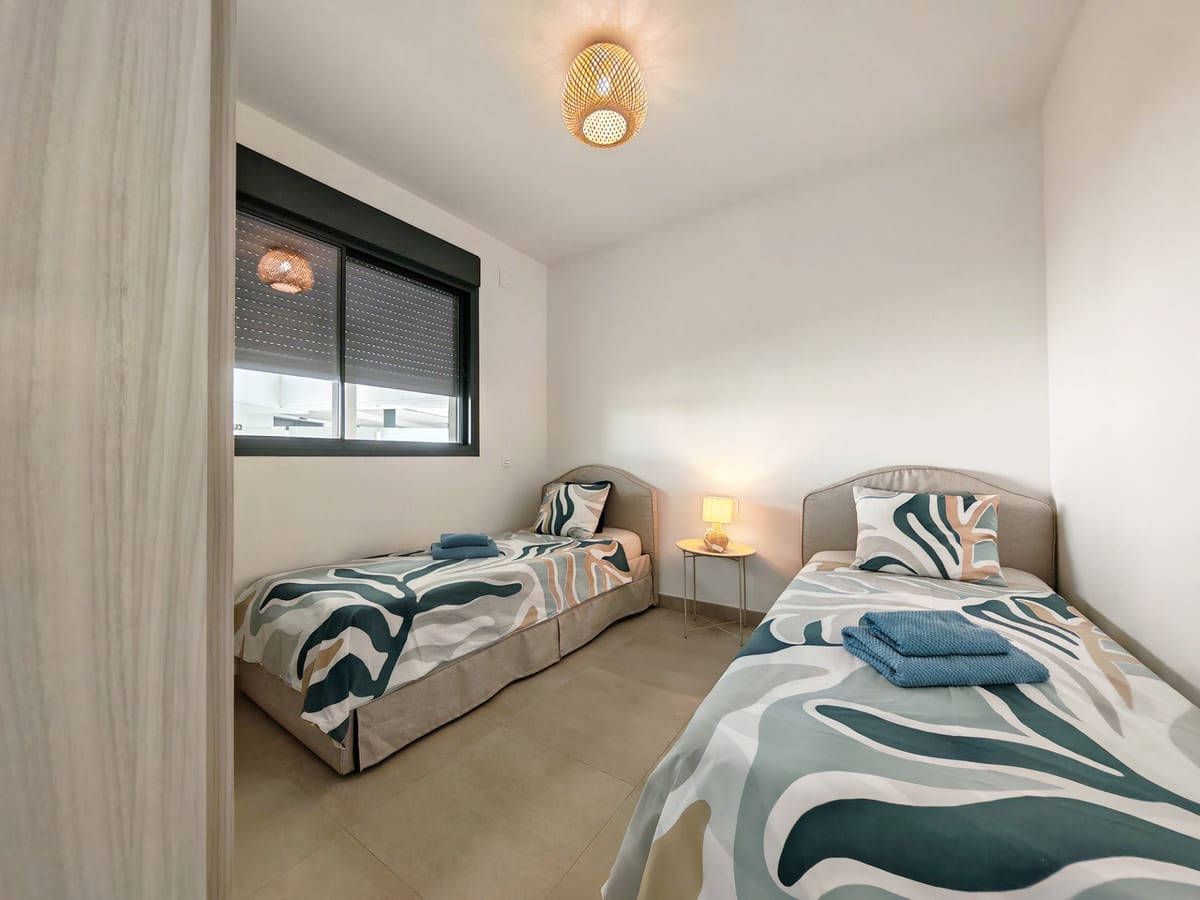 2 bedroom Apartment for sale in Fuengirola with pool garage - € 748,000 (Ref: 10043029)