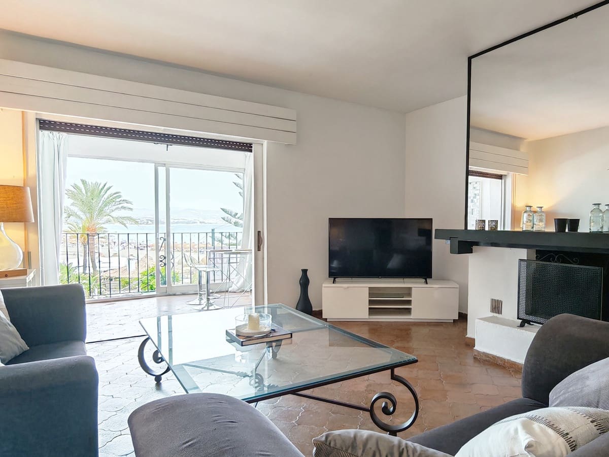 1 sovrum Lägenhet till salu i Puerto Banus - 656 000 € (Ref: 10047331)