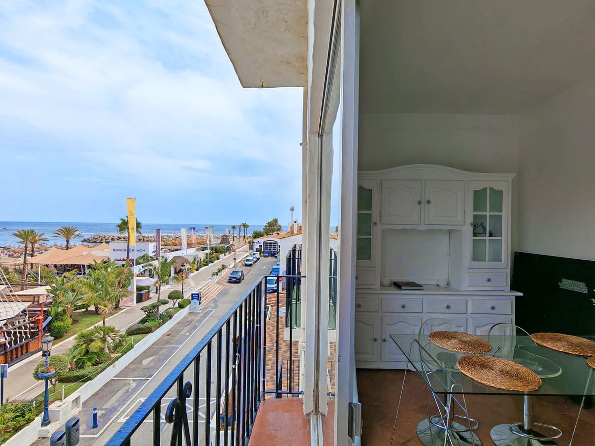 1 sovrum Lägenhet till salu i Puerto Banus - 656 000 € (Ref: 10047331)