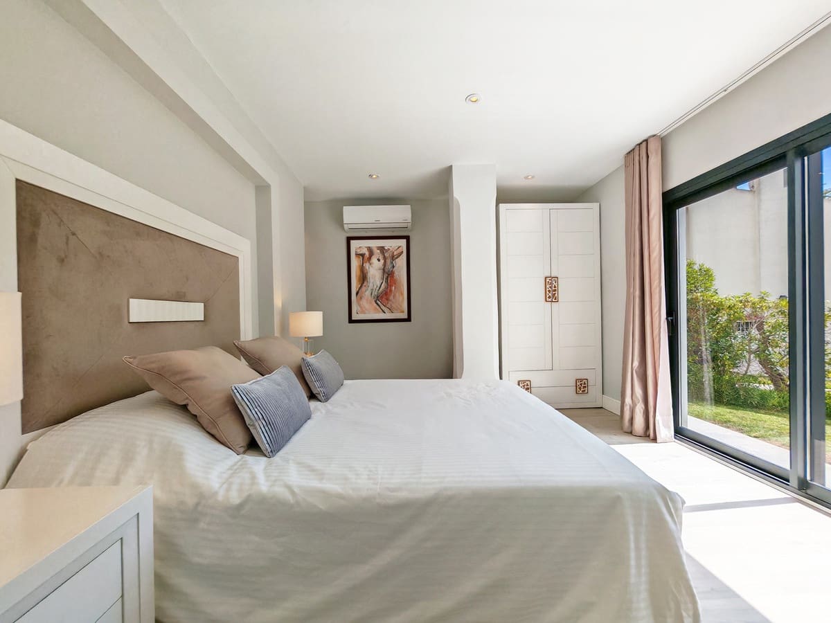 4 chambre Villa/Maison à vendre à El Rosario avec piscine garage - 1 995 000 € (Ref: 10078150)