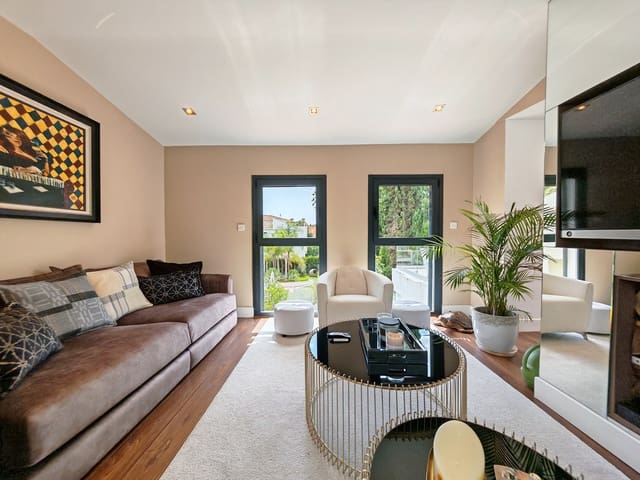 4 slaapkamer Villa te koop in El Rosario, Marbella met zwembad garage - € 1.995.000 (Ref: 10078150)
