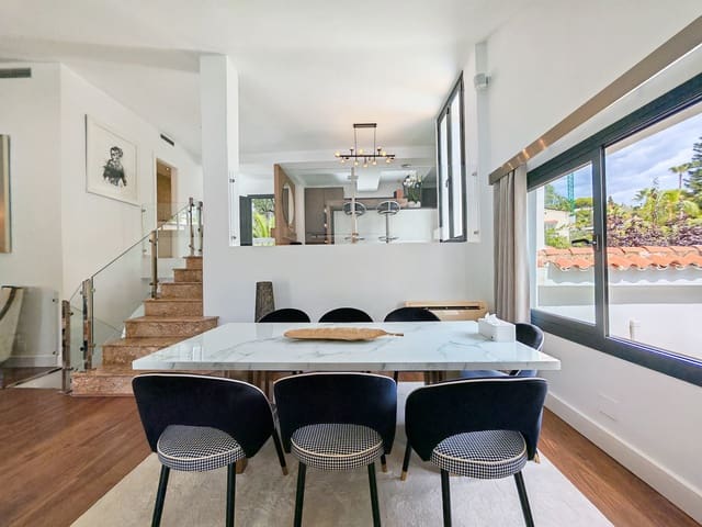 4 slaapkamer Villa te koop in El Rosario, Marbella met zwembad garage - € 1.995.000 (Ref: 10078150)