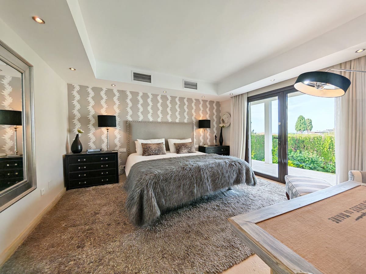 3 sovrum Villa till salu i El Chaparral med pool garage - 1 600 000 € (Ref: 10078151)