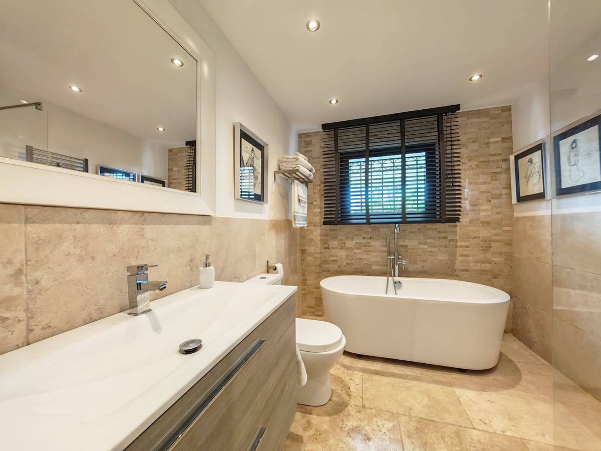 3 sovrum Villa till salu i El Chaparral med pool garage - 1 600 000 € (Ref: 10078151)