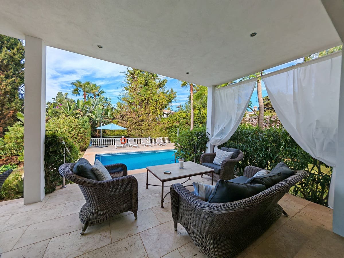 3 sovrum Villa till salu i El Chaparral med pool garage - 1 600 000 € (Ref: 10078151)