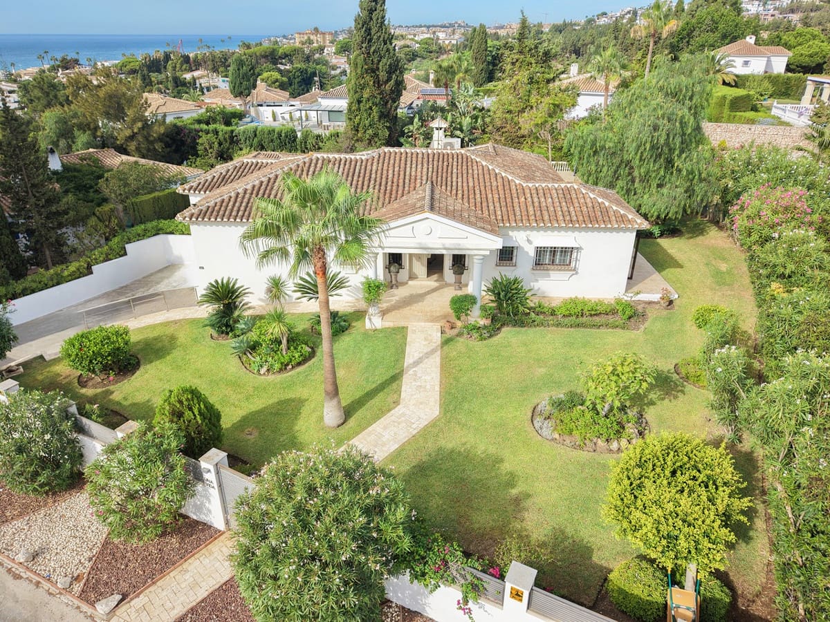 3 sovrum Villa till salu i El Chaparral med pool garage - 1 600 000 € (Ref: 10078151)