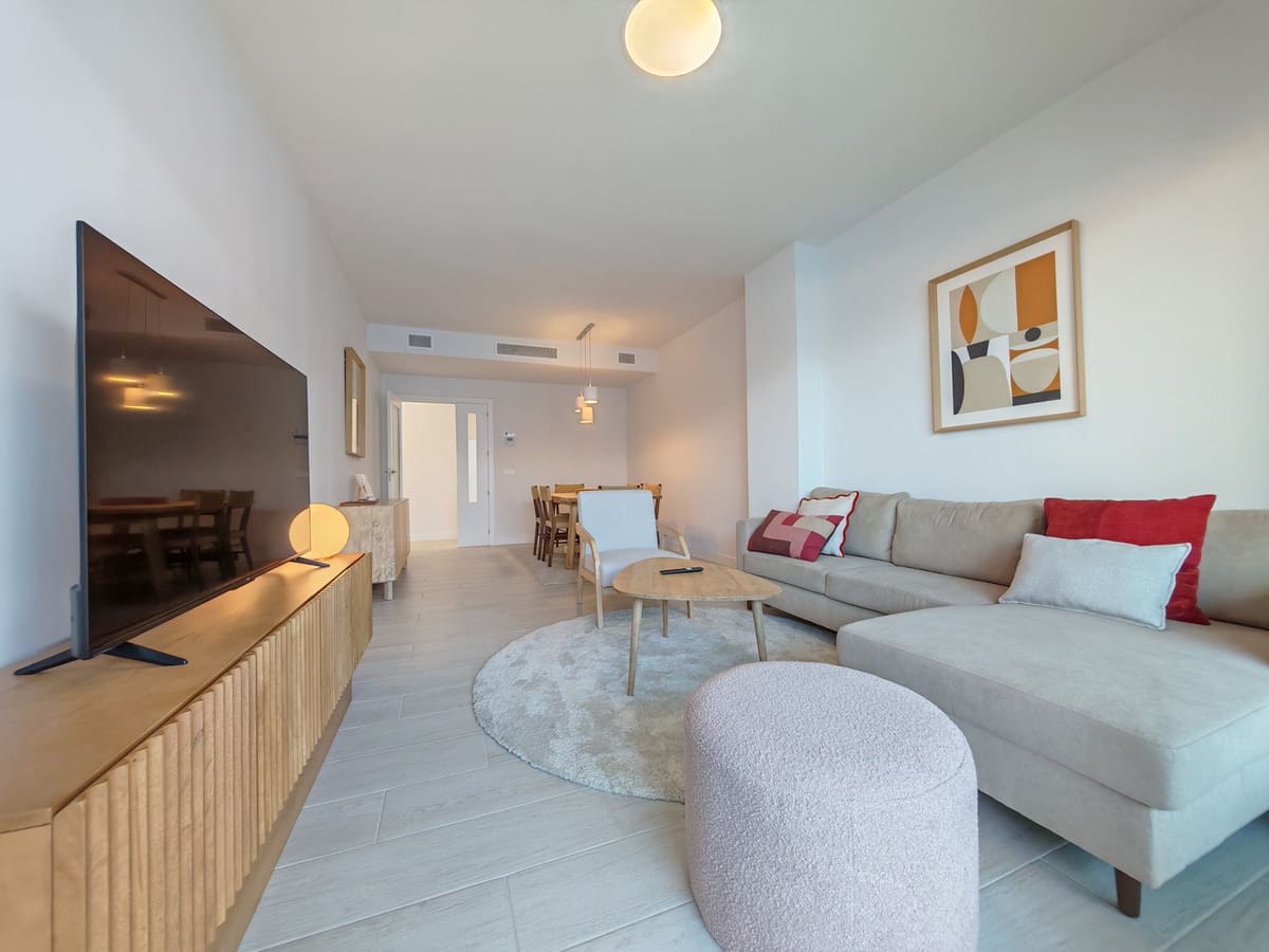 3 makuuhuone Huoneisto myytävänä paikassa Estepona mukana uima-altaan 
autotalli - 450 000 € (Ref: 10086038)