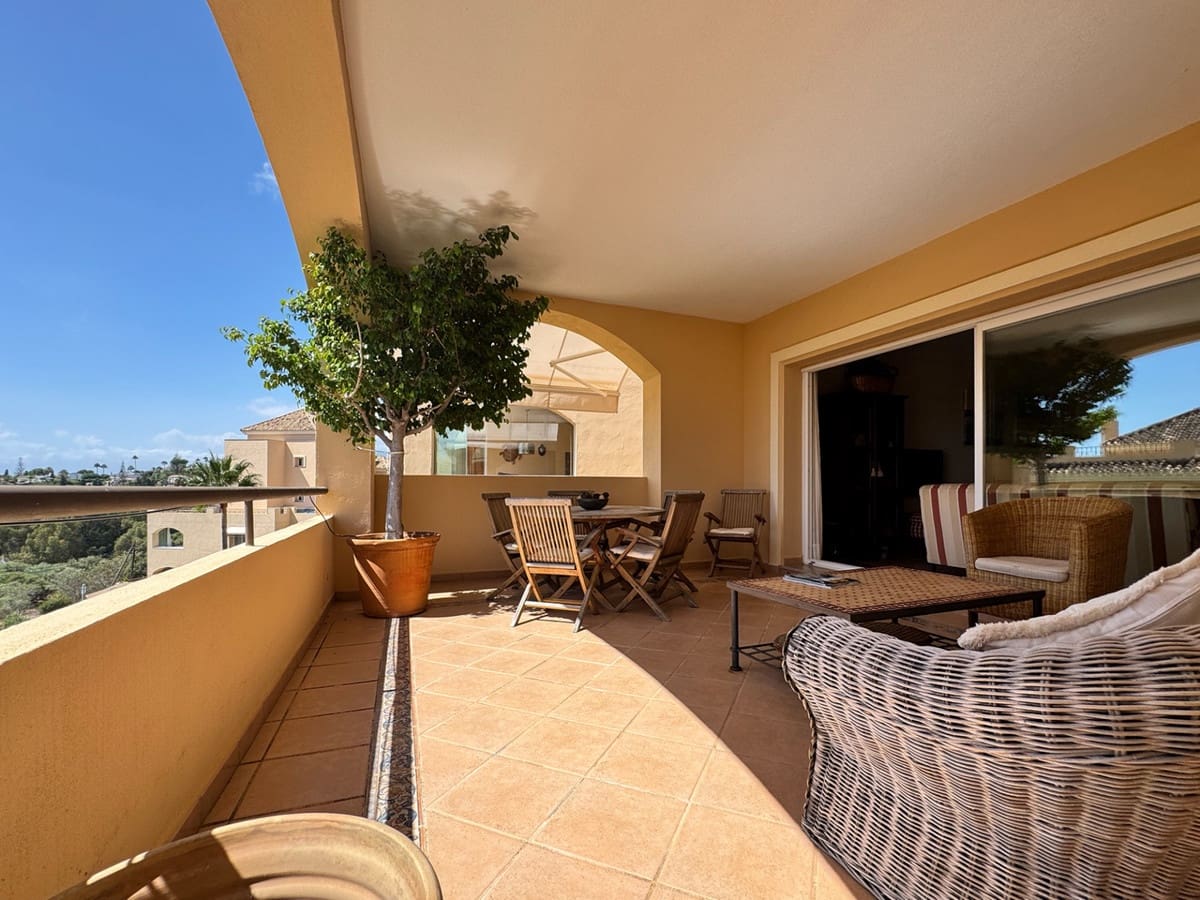 3 soverom Leilighet til salgs i Elviria med svømmebasseng garasje - € 825 000 (Ref: 10089548)