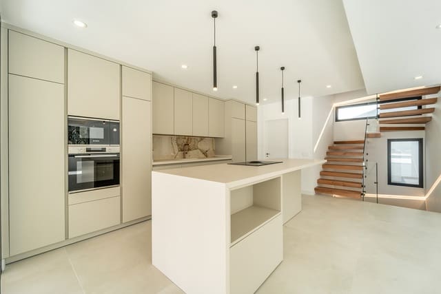 4 chambre Villa/Maison à vendre à Benalmádena avec piscine garage - 2 190 000 € (Ref: 10100158)