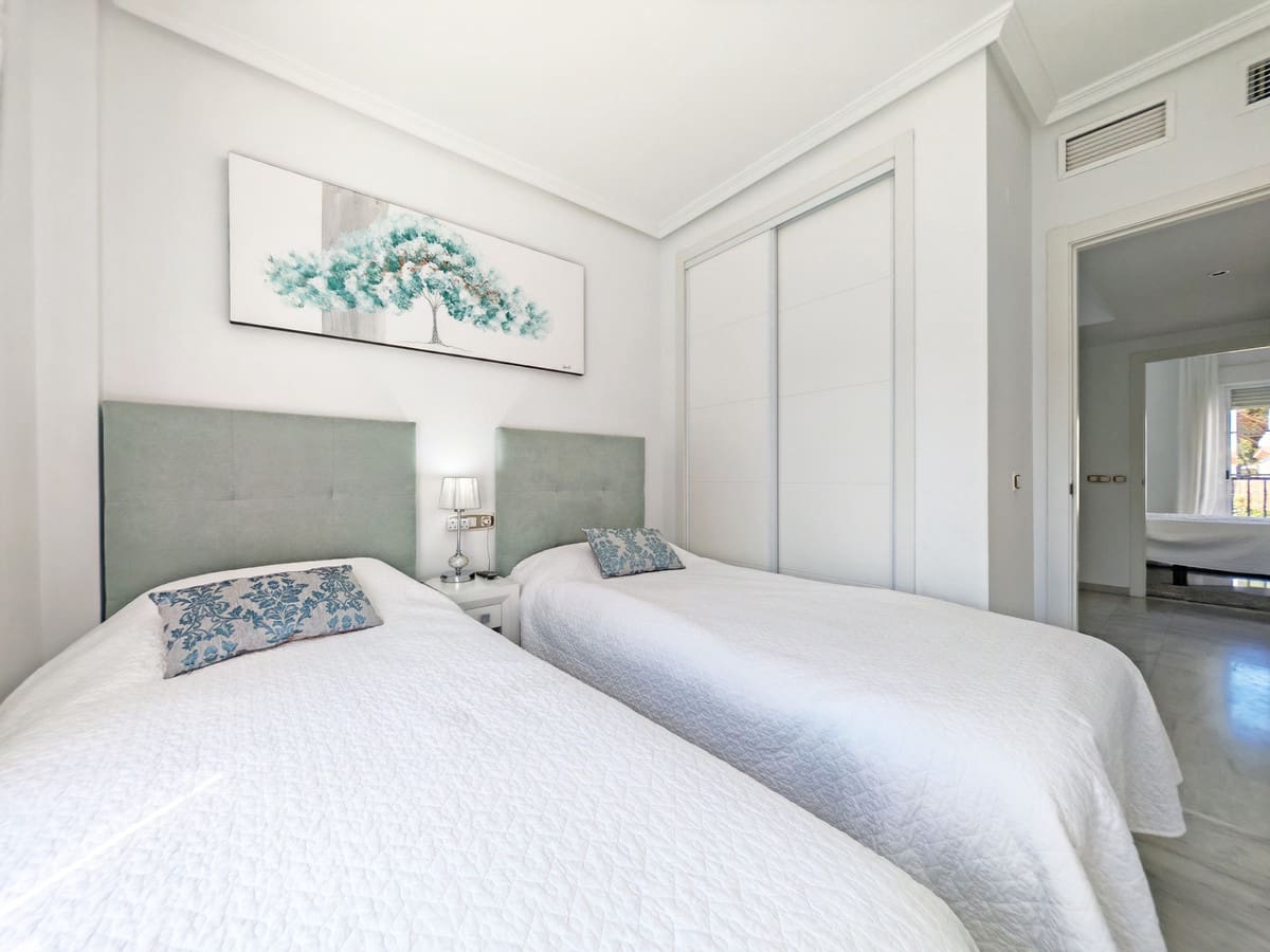 4 Zimmer Haus zu verkaufen in Cabopino mit Pool - 675.000 € (Ref: 10115666)