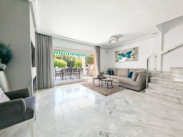 4 Zimmer Haus zu verkaufen in Cabopino, Marbella mit Pool - 675.000 € (Ref: 10115666)
