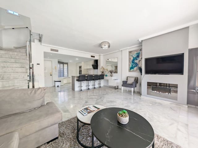 4 Zimmer Haus zu verkaufen in Cabopino, Marbella mit Pool - 675.000 € (Ref: 10115666)