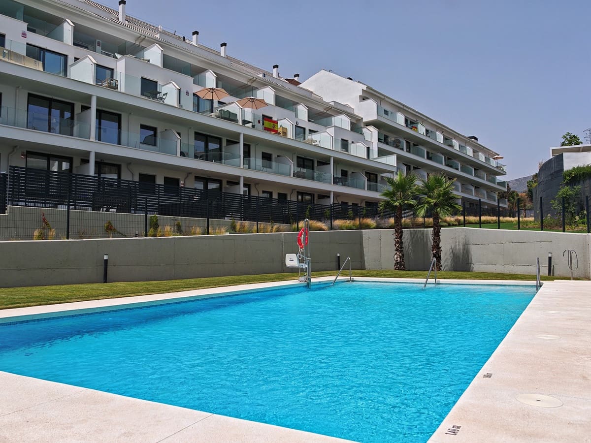 2 soverom Leilighet til salgs i Fuengirola med svømmebasseng garasje - € 440 000 (Ref: 10119935)