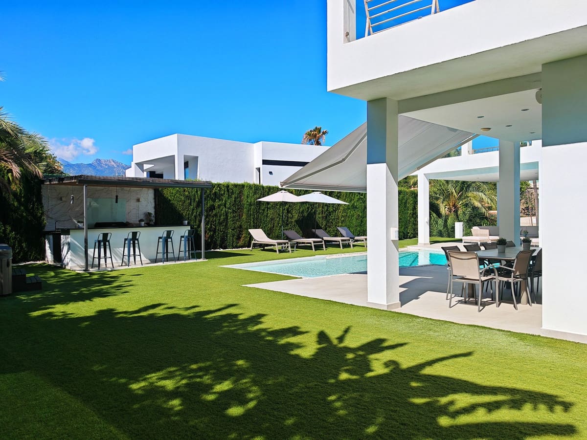 5 camera da letto Villa in vendita in El Rosario con piscina garage - 3.900.000 € (Rif: 10171486)