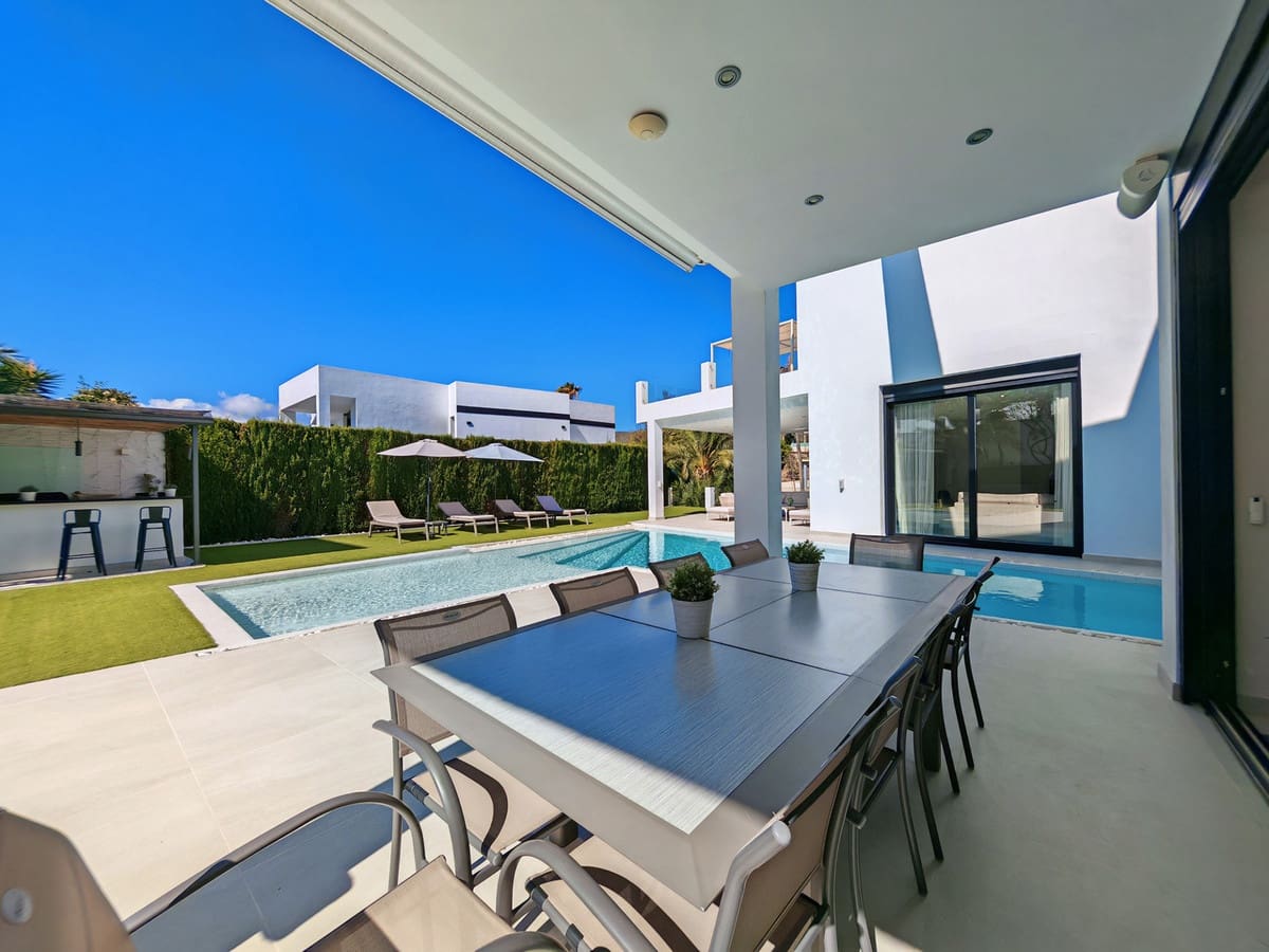 5 camera da letto Villa in vendita in El Rosario con piscina garage - 3.900.000 € (Rif: 10171486)