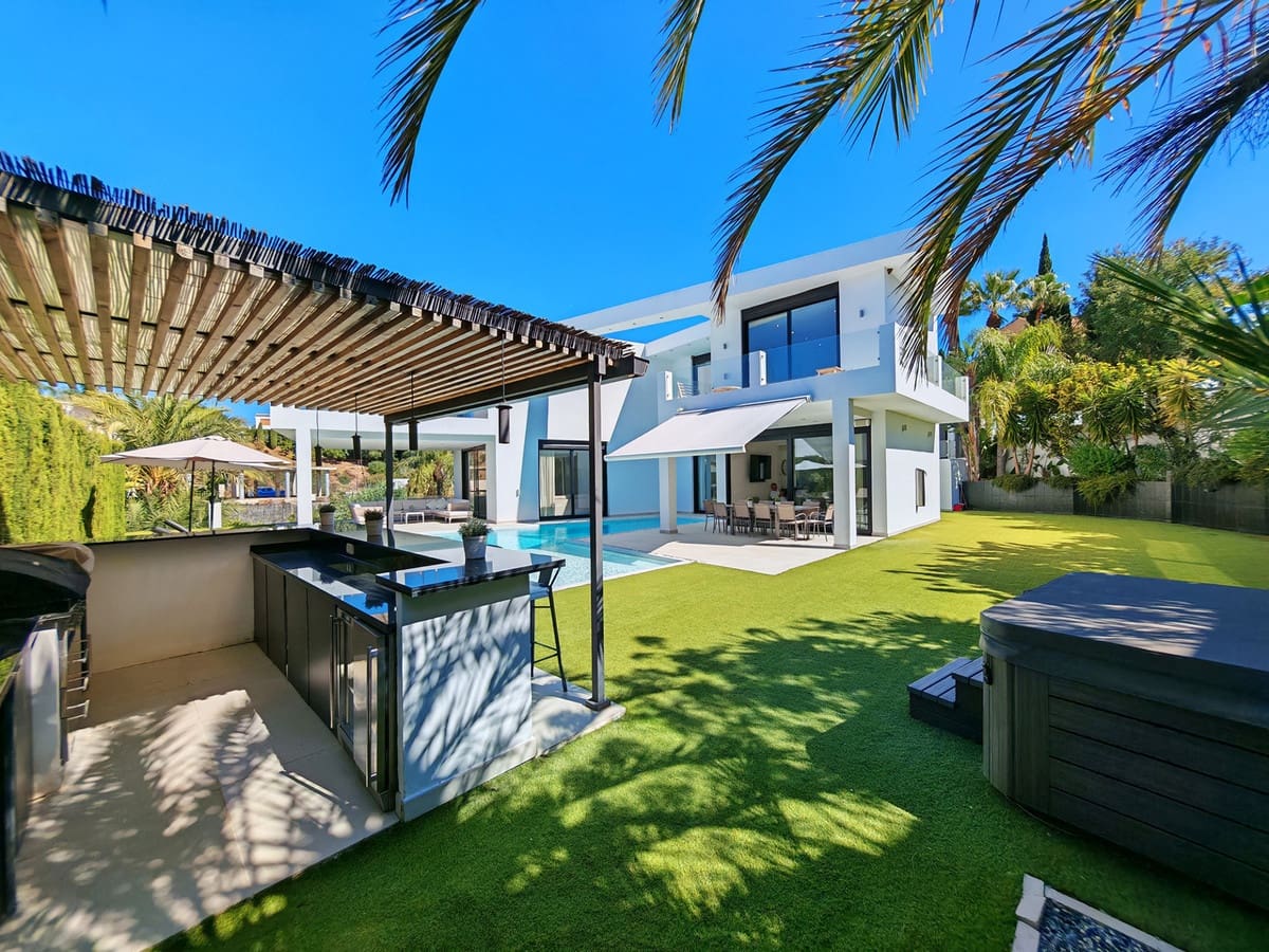 5 camera da letto Villa in vendita in El Rosario con piscina garage - 3.900.000 € (Rif: 10171486)