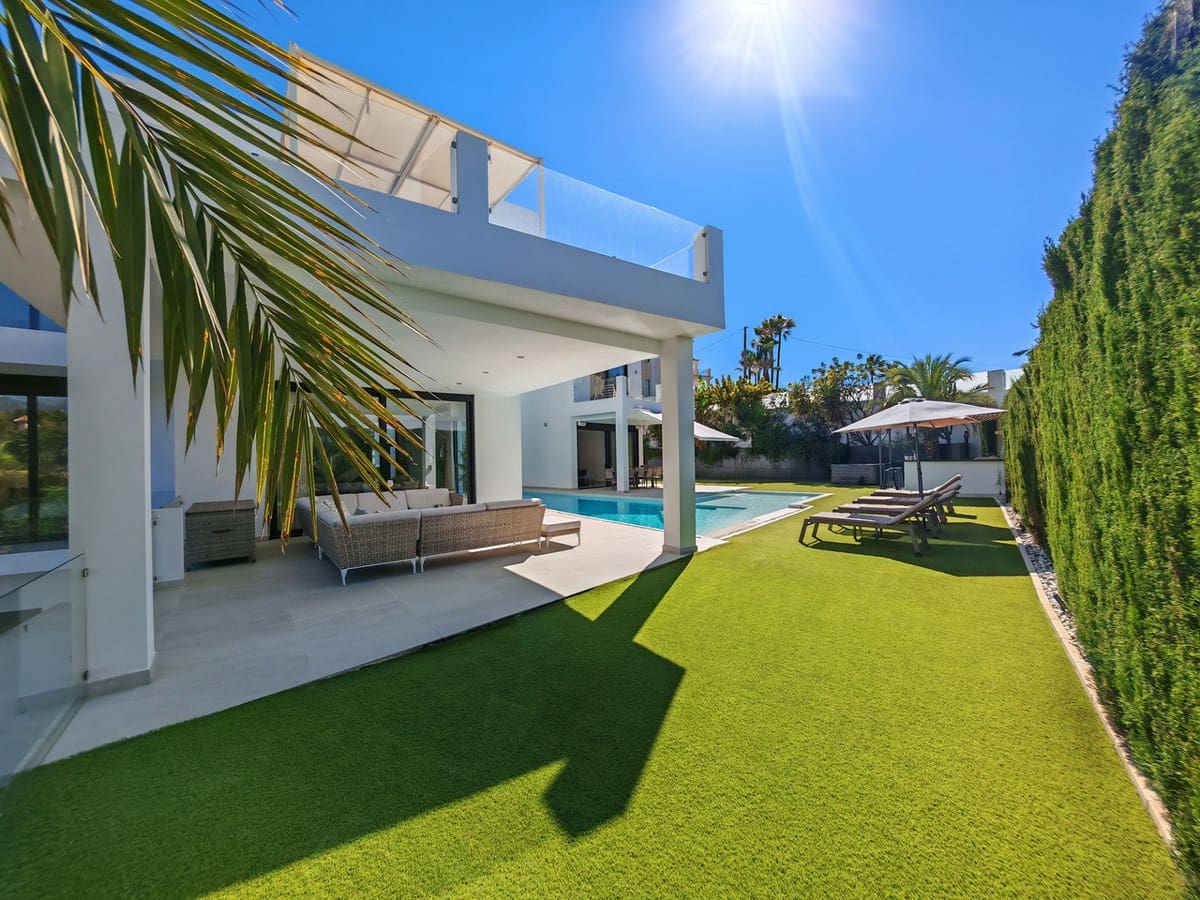 5 camera da letto Villa in vendita in El Rosario con piscina garage - 3.900.000 € (Rif: 10171486)