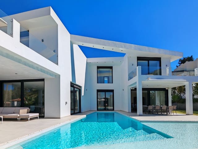 5 sovrum Villa till salu i El Rosario, Marbella med pool garage - 3 900 000 € (Ref: 10171486)