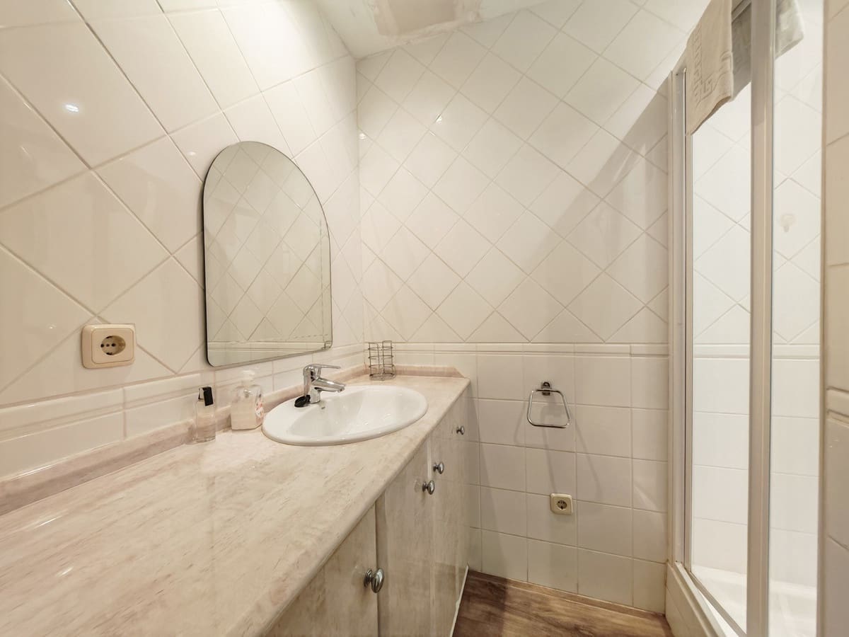 Casa de 3 habitaciones en Cabopino en venta con piscina garaje - 595.000 € (Ref: 10177092)