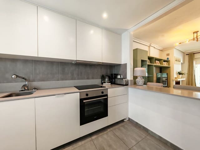 Casa de 3 habitaciones en Cabopino, Marbella en venta con piscina garaje - 595.000 € (Ref: 10177092)