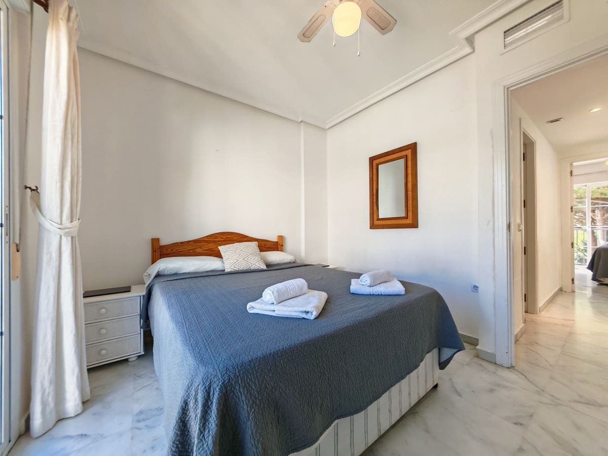 Casa de 3 habitaciones en Cabopino en venta con piscina garaje - 595.000 € (Ref: 10177092)