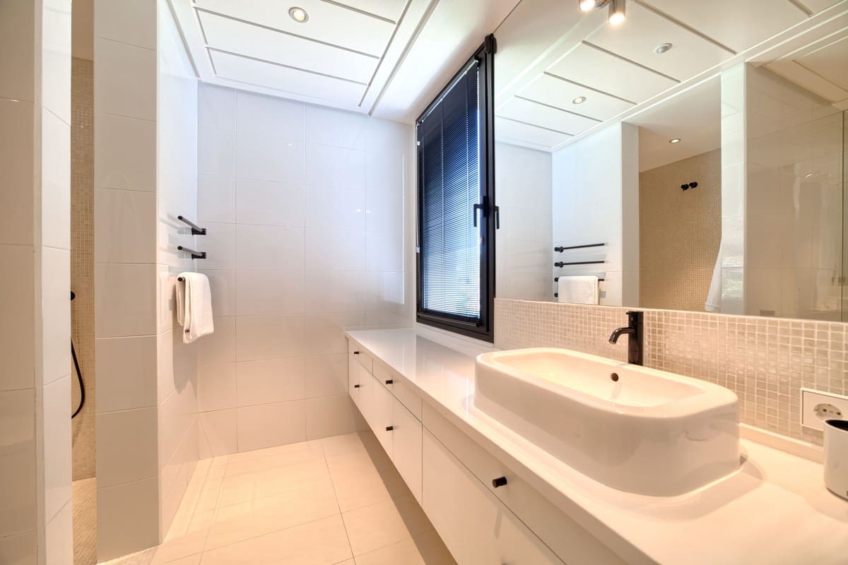 5 Zimmer Villa zu verkaufen in Benahavis mit Pool Garage - 4.450.000 € (Ref: 3096340)