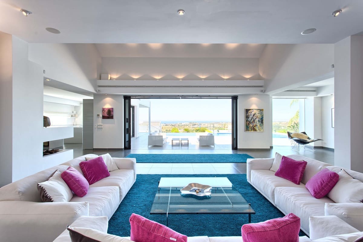 5 bedroom Villa for sale in Benahavis with pool garage - € 4,450,000 (Ref: 3096340)