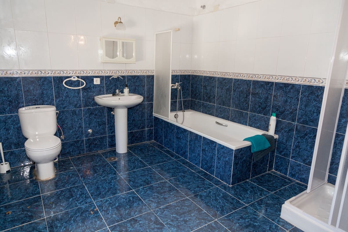 5 bedroom Villa for sale in Mijas with pool garage - € 1,380,000 (Ref: 4627767)