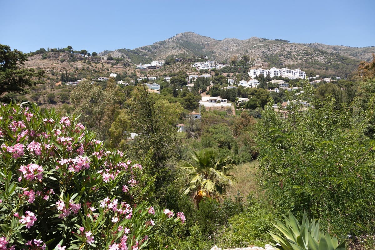 5 bedroom Villa for sale in Mijas with pool garage - € 1,380,000 (Ref: 4627767)