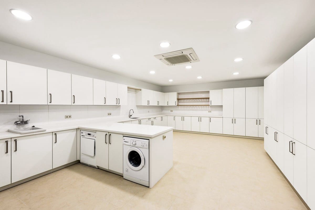 10 soverom Villa til salgs i La Zagaleta med svømmebasseng garasje - € 11 800 000 (Ref: 4642758)