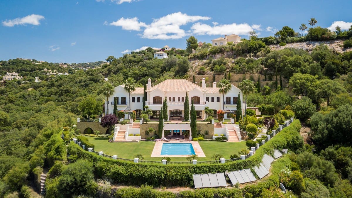 10 soverom Villa til salgs i La Zagaleta med svømmebasseng garasje - € 11 800 000 (Ref: 4642758)