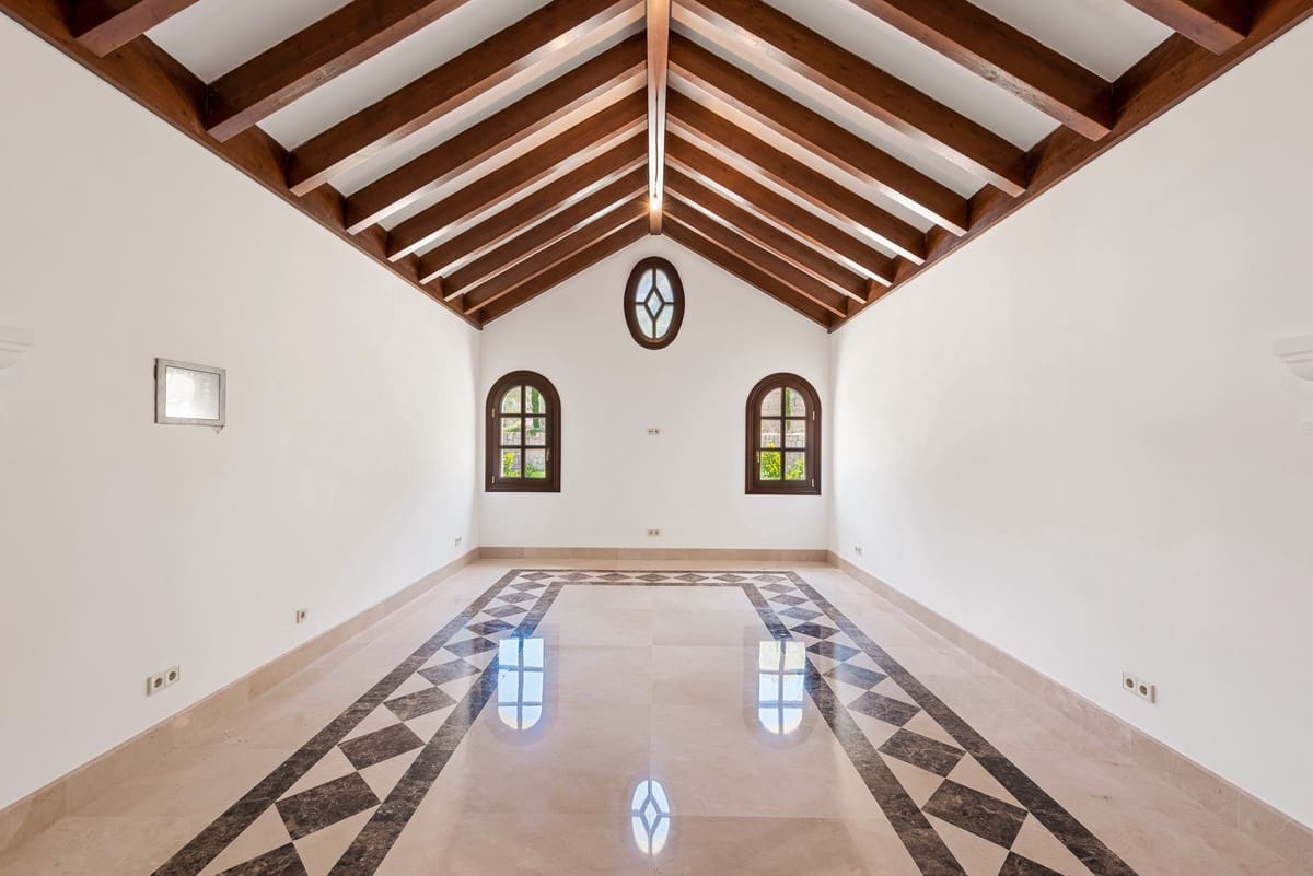 Chalet de 10 habitaciones en La Zagaleta en venta con piscina garaje - 11.800.000 € (Ref: 4642758)