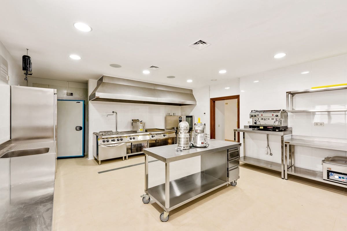 10 soverom Villa til salgs i La Zagaleta med svømmebasseng garasje - € 11 800 000 (Ref: 4642758)