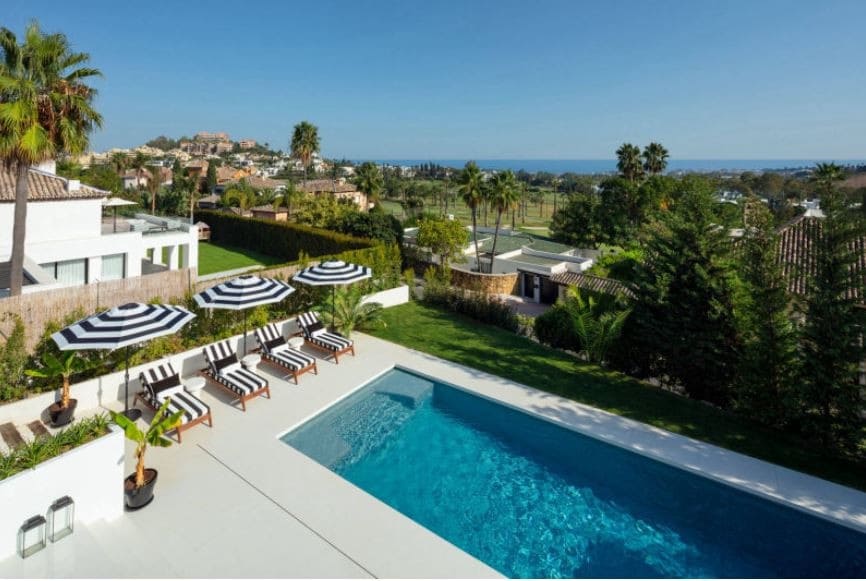 5 soveværelse Villa til salg i Nueva Andalucia med swimmingpool - € 3.995.000 (Ref: 4954929)