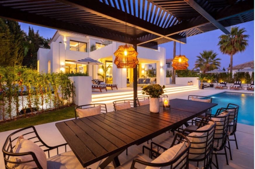 5 soveværelse Villa til salg i Nueva Andalucia med swimmingpool - € 3.995.000 (Ref: 4954929)