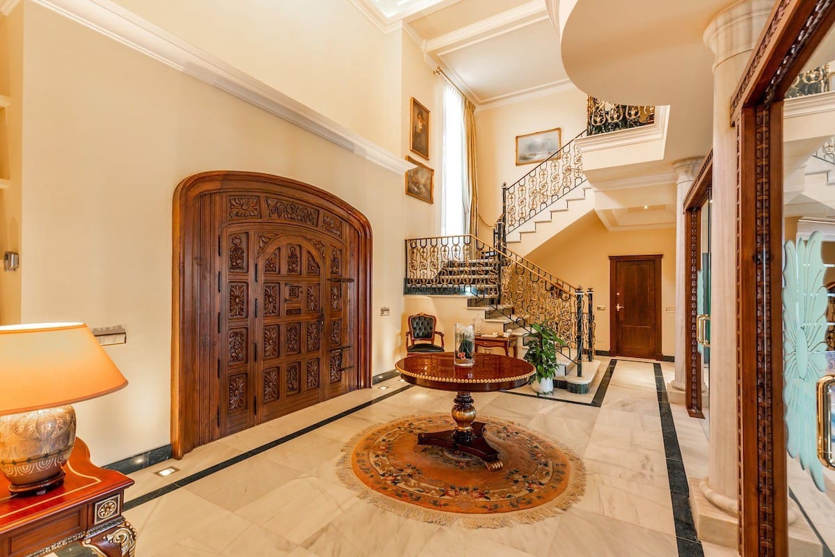 8 Zimmer Villa zu verkaufen in Marbella mit Pool Garage - 5.495.000 € (Ref: 5179794)