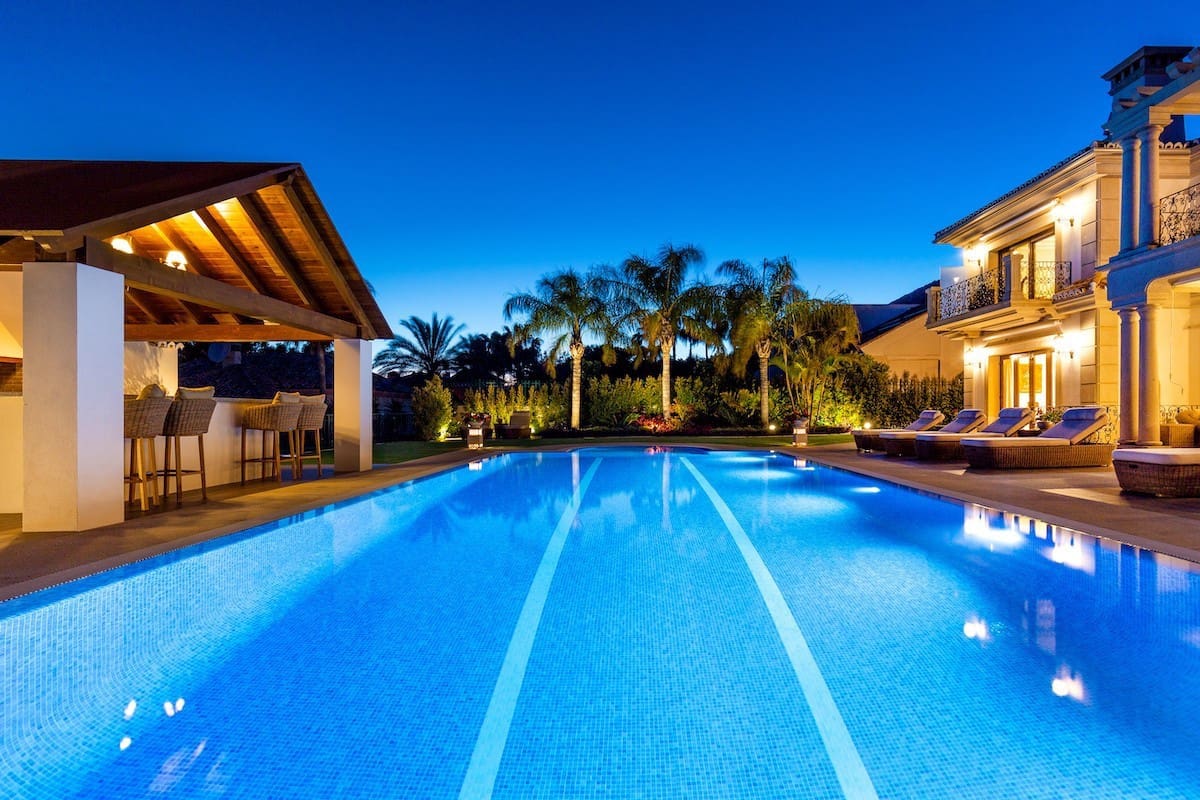 8 Zimmer Villa zu verkaufen in Marbella mit Pool Garage - 5.495.000 € (Ref: 5179794)