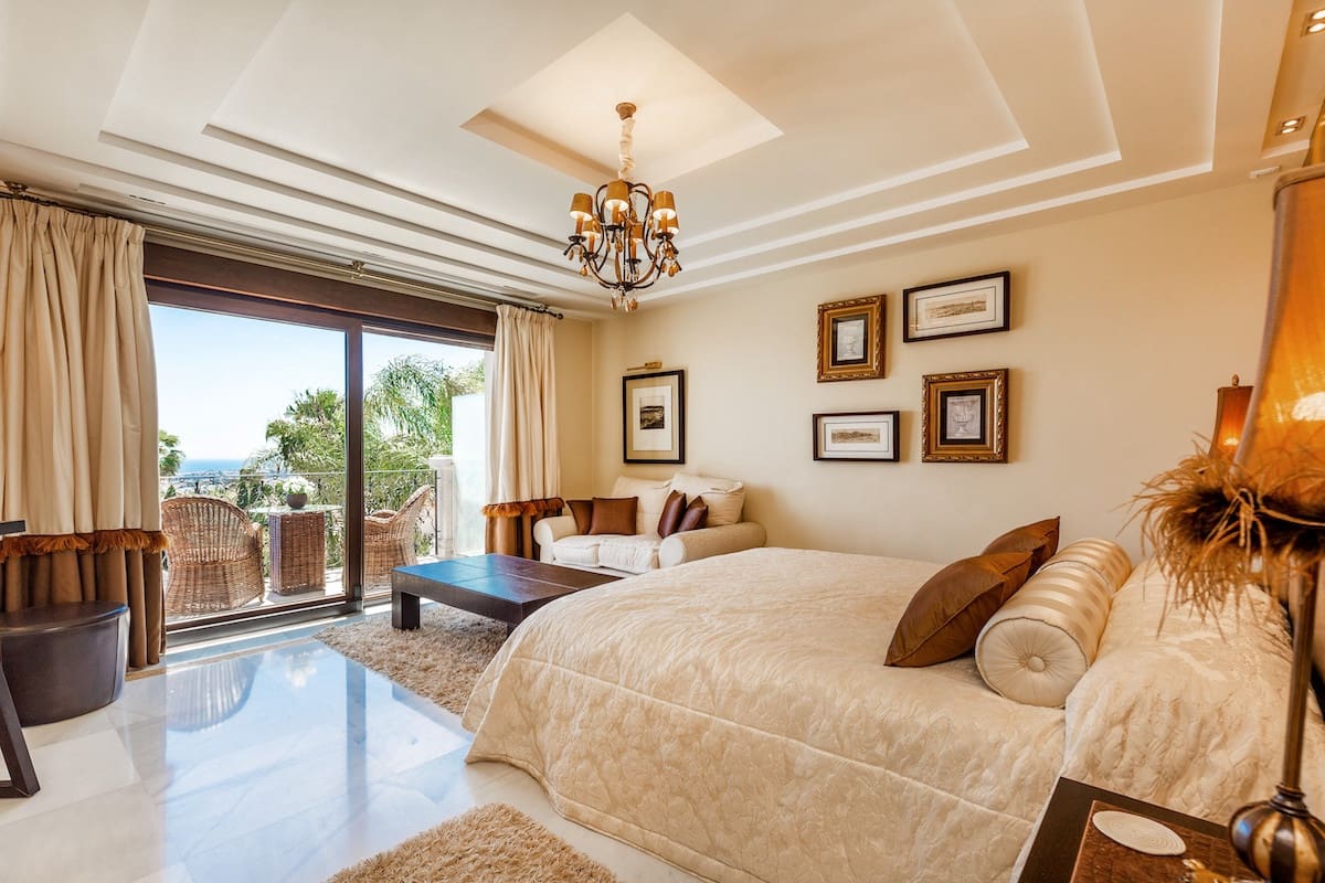 Chalet de 8 habitaciones en Marbella en venta con piscina garaje - 5.495.000 € (Ref: 5179794)