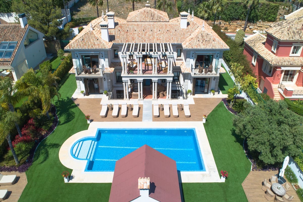 Chalet de 8 habitaciones en Marbella en venta con piscina garaje - 5.495.000 € (Ref: 5179794)