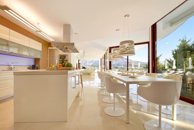 7 chambre Villa/Maison à vendre à Nueva Andalucia, Marbella avec piscine garage - 4 400 000 € (Ref: 6485913)