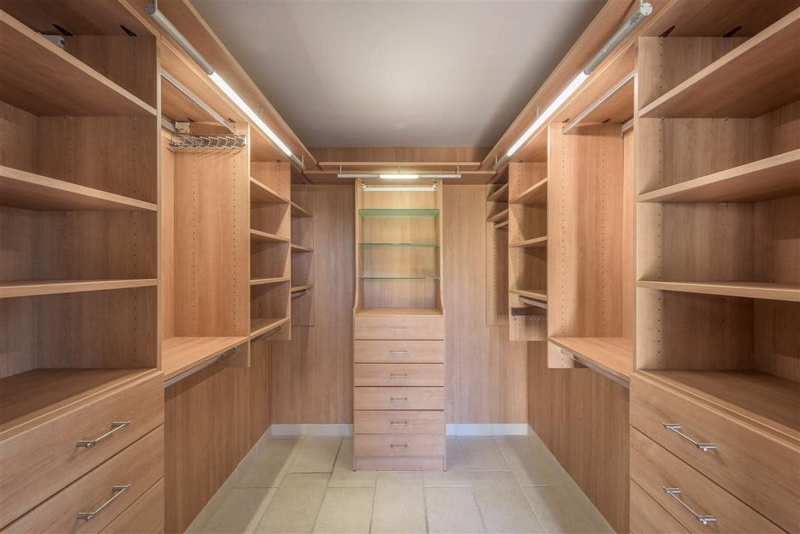 5 sypialnia Willa na sprzedaż w Los Arqueros z basenem garażem - 2 725 000 € (Ref: 6485964)