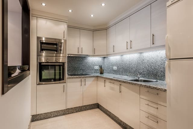 1 soveværelse Lejlighed til salg i Puerto Banus, Marbella - € 795.000 (Ref: 6486038)