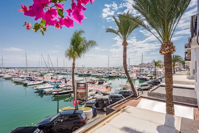 1 soveværelse Lejlighed til salg i Puerto Banus, Marbella - € 795.000 (Ref: 6486038)