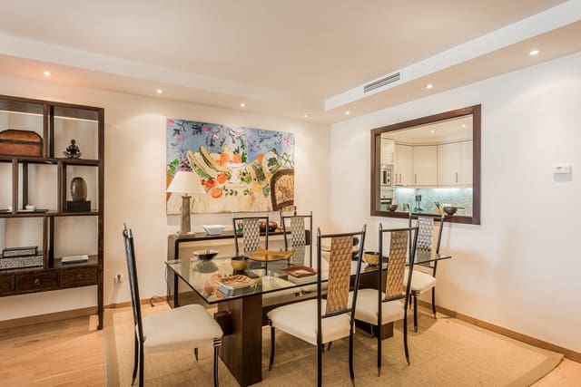 1 soveværelse Lejlighed til salg i Puerto Banus, Marbella - € 795.000 (Ref: 6486038)