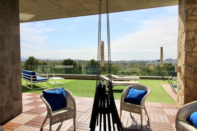 4 sovrum Villa till salu i Nueva Atalaya, Estepona med pool - 1 600 000 € (Ref: 6548283)